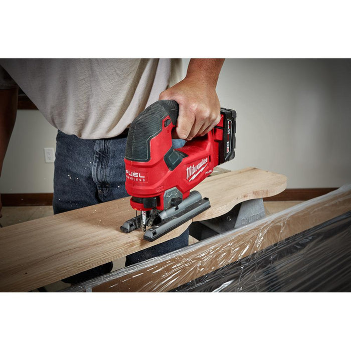 Cutting wood curved frame with Milwaukee M18 FUEL™ D-Handle Jig Saw