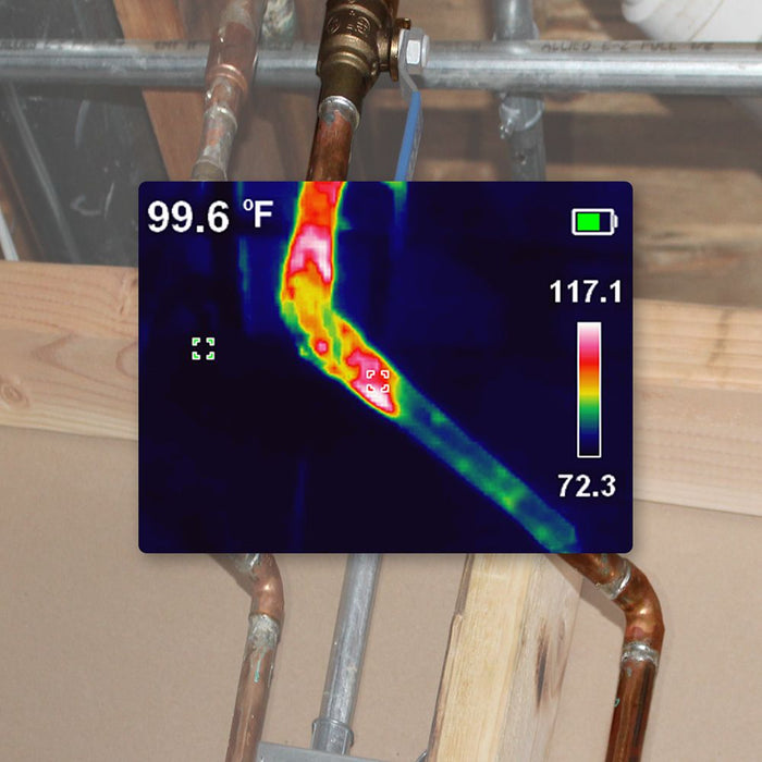 Thermal image of a copper pipe, TI250