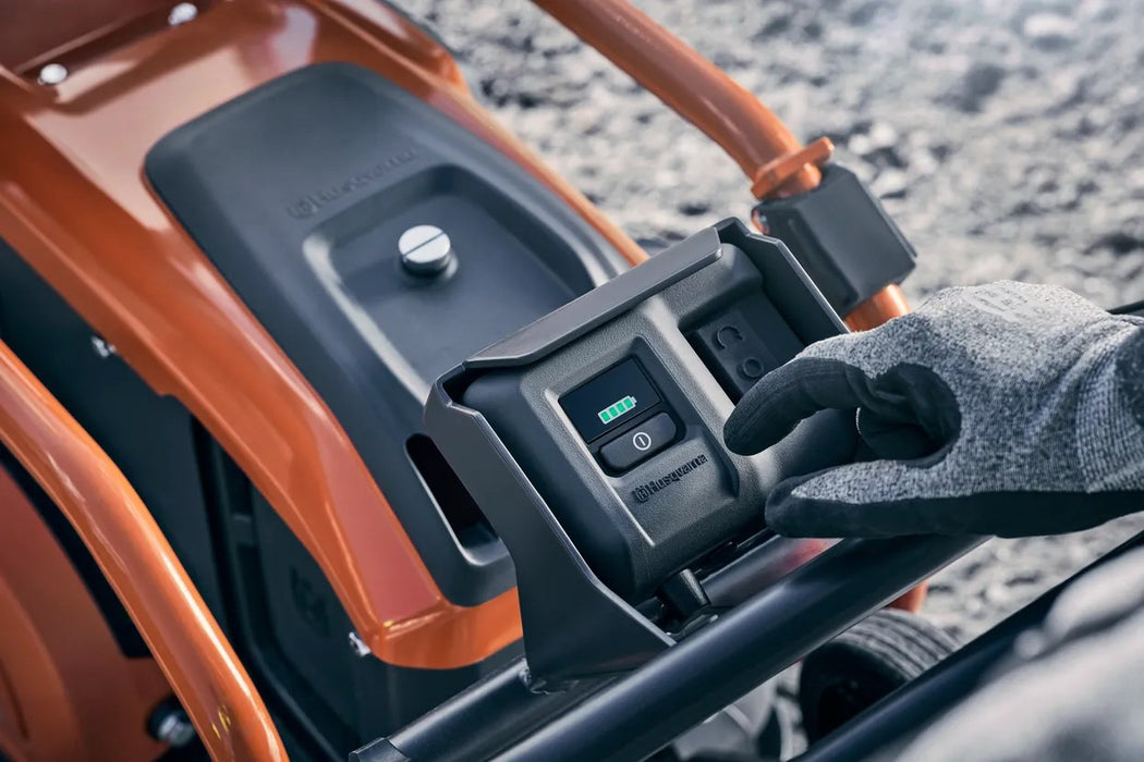 Husqvarna LF 100 PACE Battery Forward Plate Compactor