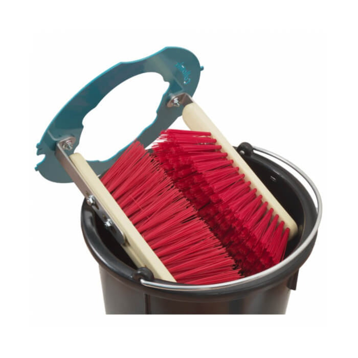 Collomix MC1 Bucket has removable brushes for easy cleaning