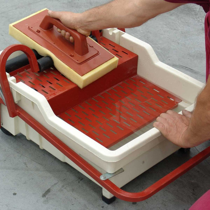 Raimondi Pedalo Washmaster Station is used for cleaning grout on walls