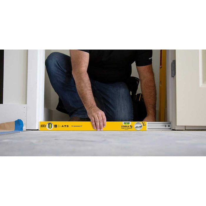 Flush doorway installation with Stabila Type 80 T Extendable Level