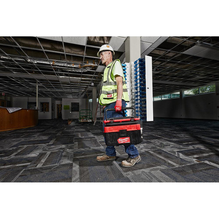 Easy to carry Milwaukee M18 FUEL™ PACKOUT™ Wet/Dry Vacuum
