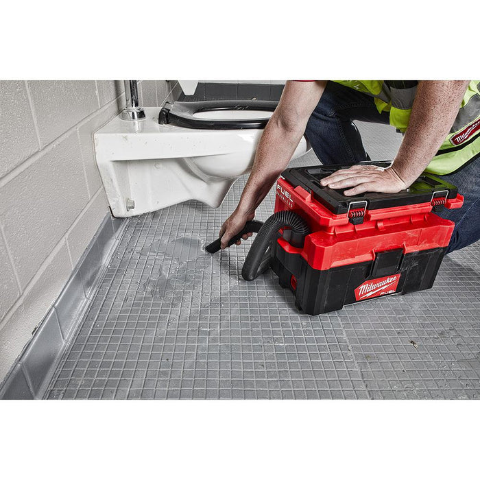 Milwaukee M18 FUEL™ PACKOUT™ vacuum for wet messes